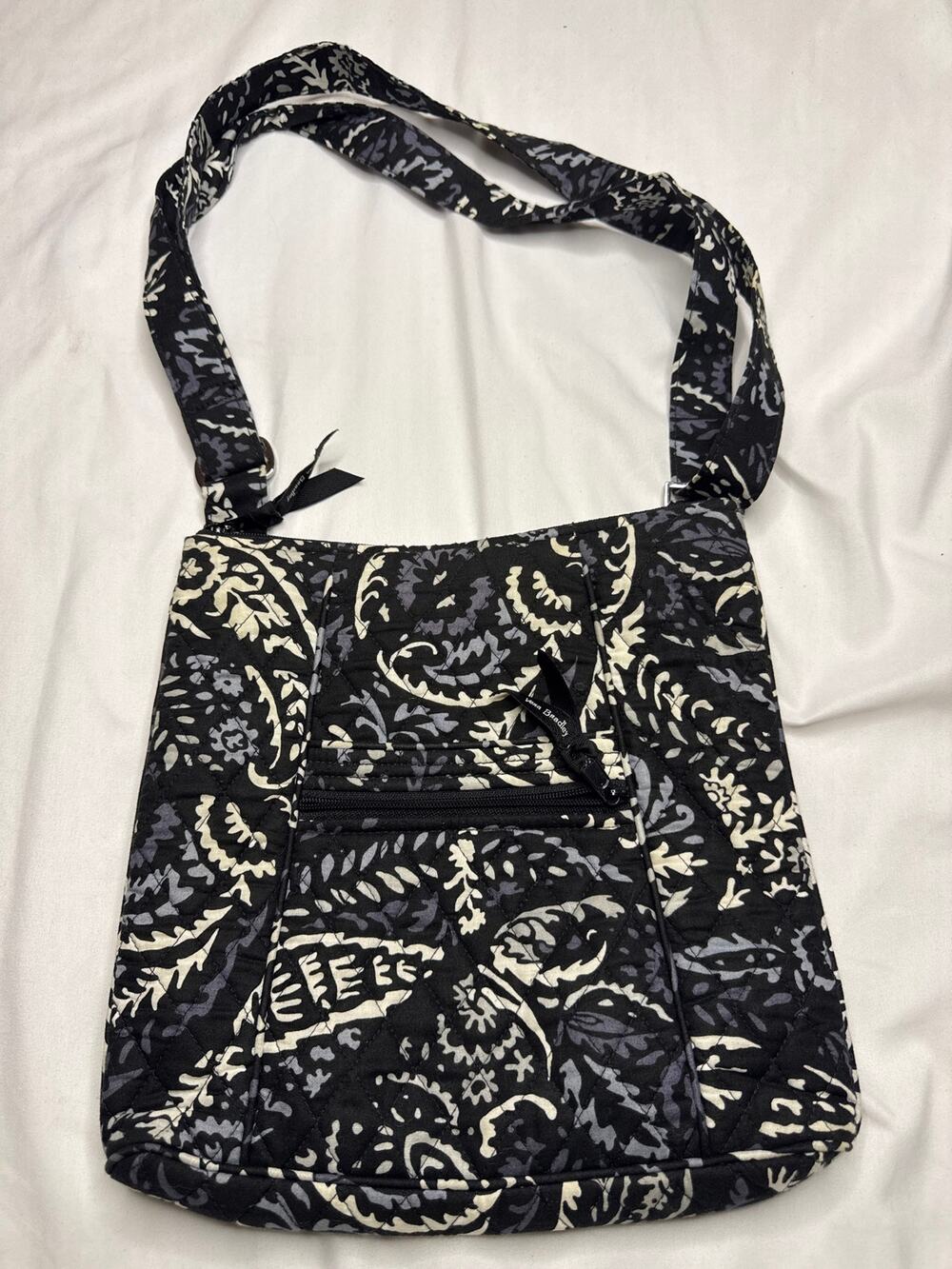 Vera Bradley Hipster Crossbody Paisley Noir Black White Gray Retired